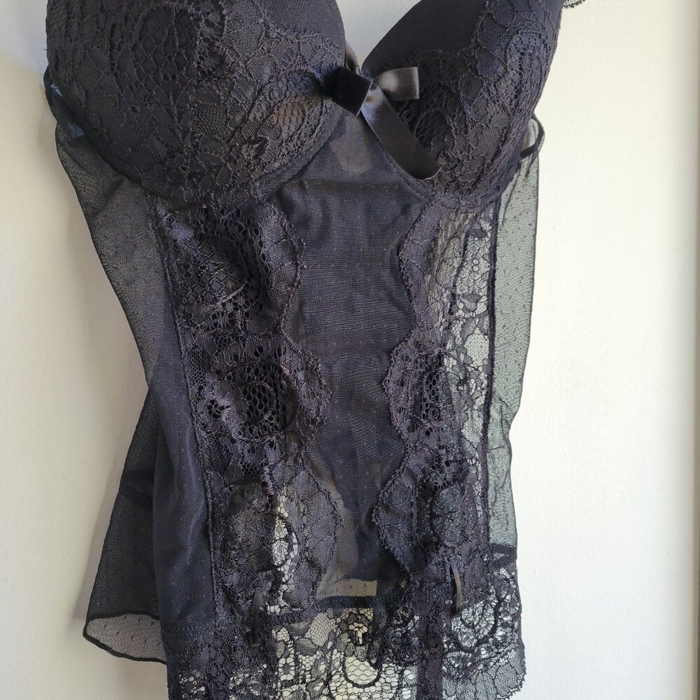 Lace corset - Picture 2 of 3